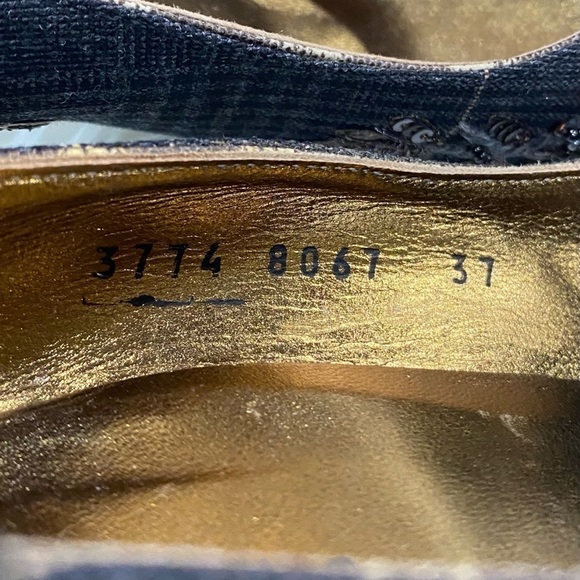 D&G Beaded Plaid Embroidered Gold Metallic Pumps Gray 37 - Picture 9 of 9